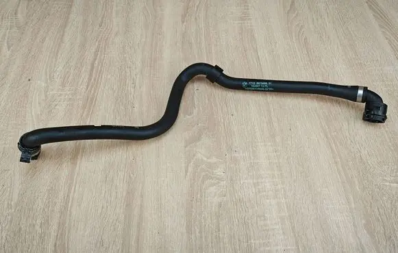 BMW 5 G30 G31 G38 Engine coolant pipe/hose 8678496