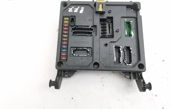 Volkswagen Sharan Fuse module 6597737601 690396