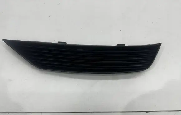 Audi Q3 F3 Quarter panel pressure vent 
