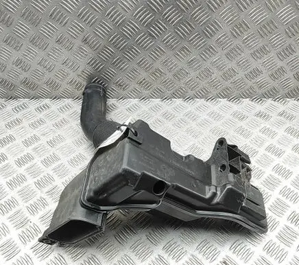 Peugeot 308 Intake resonator 9810920880 9810920980