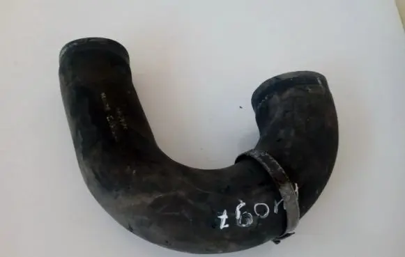 Volvo S40, V40 Intercooler hose/pipe 823529
