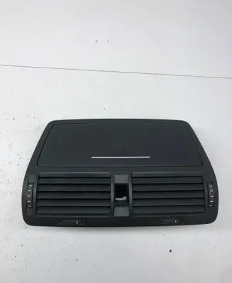 Skoda Octavia Mk2 (1Z) Dash center air vent grill 1Z0820951