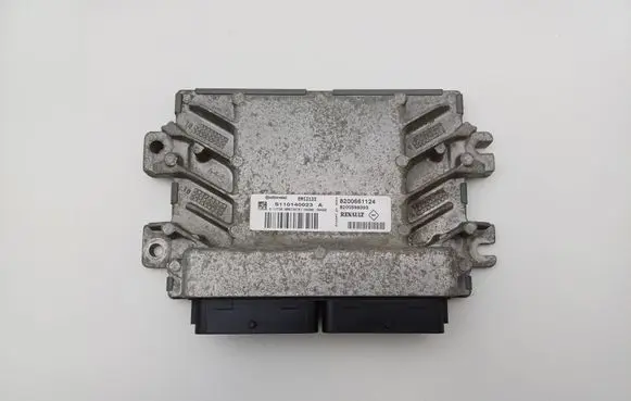 Dacia Logan I Engine control unit/module 8200661124 S110140023A