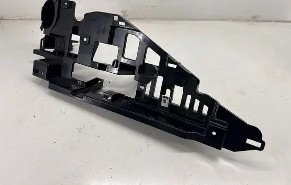 Alfa Romeo Stelvio Rear bumper mounting bracket 50563237