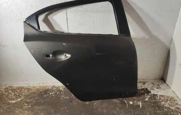 Mazda 3 III Rear door B45A72010 S5267