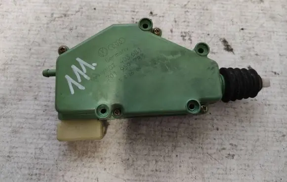 Volkswagen Transporter - Caravelle T4 Central locking motor 701959783