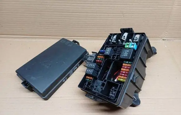 Volkswagen Golf VII Fuse box set 5Q0907361C 63512632 63512835