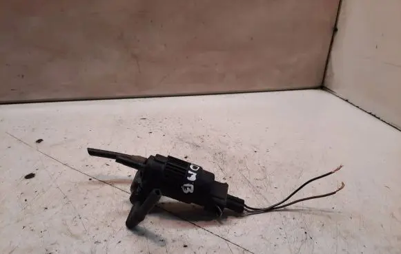 Opel Combo C Windscreen/windshield washer pump