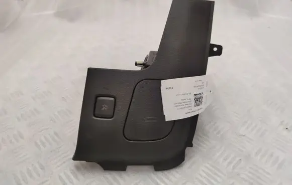 Ford Mustang VI Glove box FR3B63044F09A