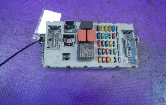 Fiat Punto (188) Fuse box set 51735170