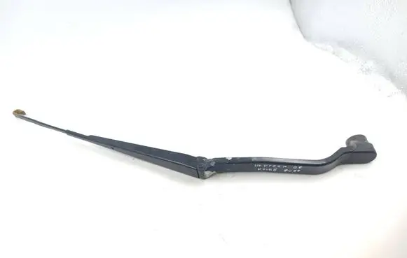 Subaru Impreza III Front wiper blade arm 7533