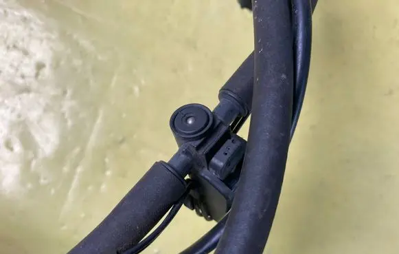 Mercedes-Benz B W245 Windshield washer fluid hose A1698600092