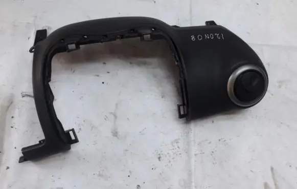 Nissan Note (E11) Other interior part 682009U000
