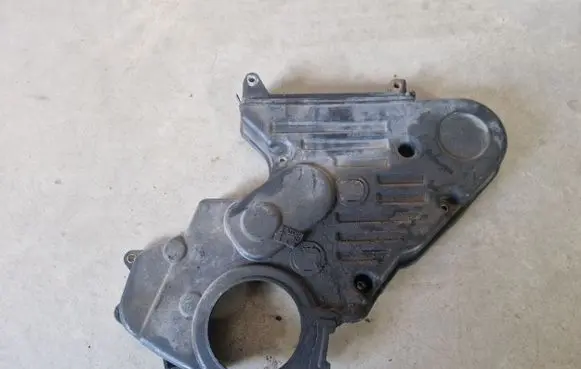 Mitsubishi L200 Timing belt guard (cover) 1062A044