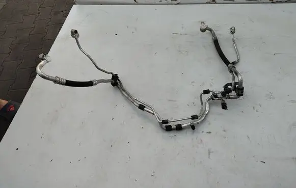 Air conditioning (A/C) pipe/hose