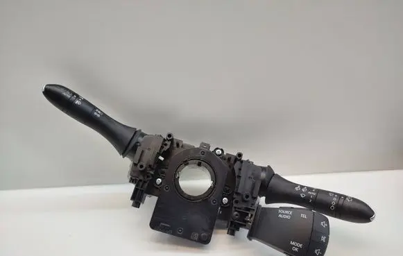 Renault Kadjar Wiper turn signal indicator stalk/switch 8341RA