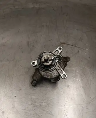 Volvo XC90 Vacuum pump 08699237