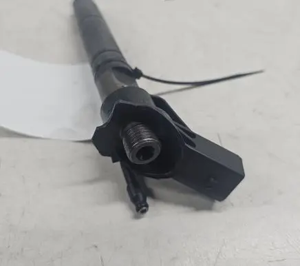 Mercedes-Benz Sprinter W906 Fuel injector A6460701187
