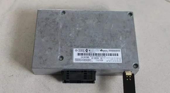 Audi A4 S4 B8 8K Bluetooth control unit module 8T0862335C BE9352