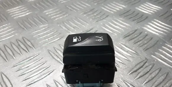 Renault Latitude (L70) Fuel tank opening switch 846433199R