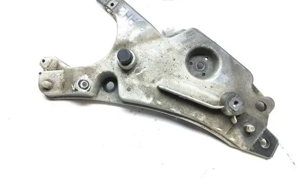 Fender mounting bracket