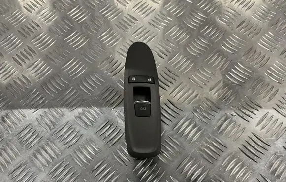 Infiniti Q60 Quarter vent window switch PU14939