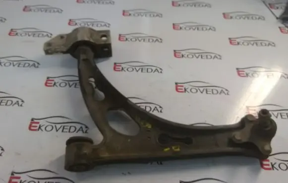 Seat Leon (1P) Front lower control arm/wishbone 1K0407153