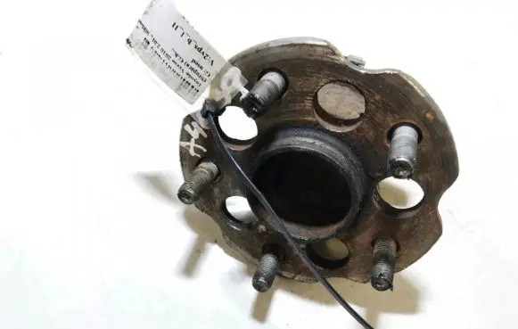 Toyota Verso Rear wheel hub