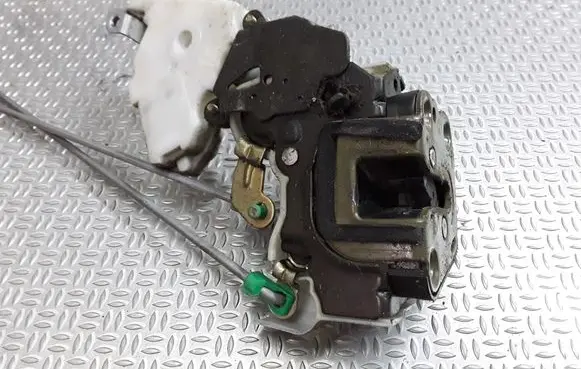 Nissan Terrano Rear door lock 8255350J01