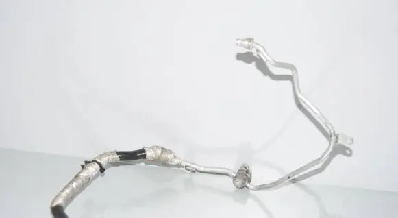 Coolant pipe/hose