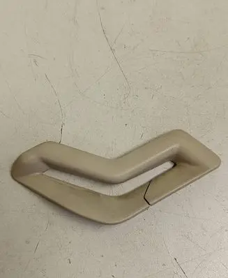 Volvo XC90 Seat belt trim 13550