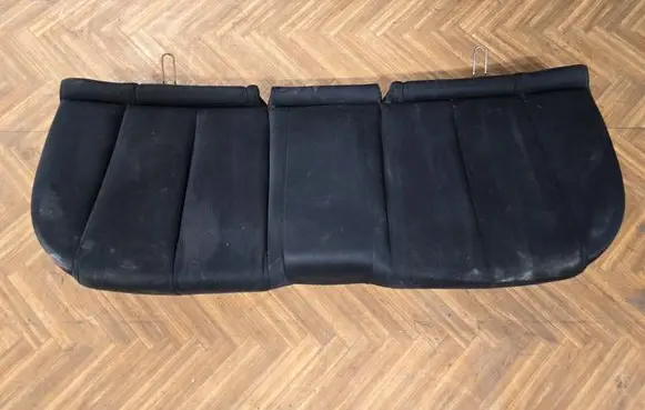 Mazda CX-7 Rear seat 10D05P6 EH4402G35200A G35200A
