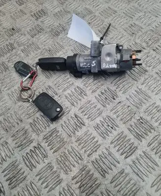 Audi A6 S6 C5 4B Ignition lock 4B0905851