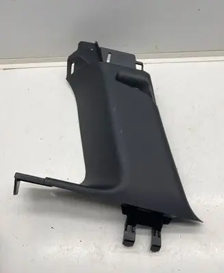 Jeep Grand Cherokee (C) pillar trim 5VP06TRMAB 5509