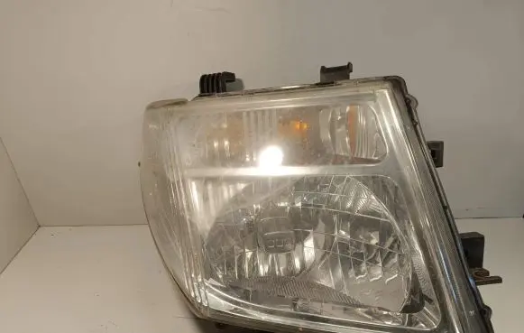 Nissan Navara D40 Headlight/headlamp 26010EB30B