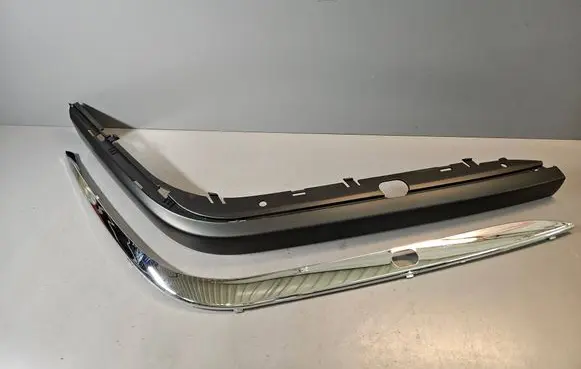 BMW 7 E38 Front bumper splitter molding 8125310 51118125310 8168106