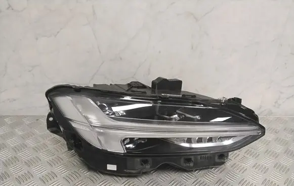 Volvo S90, V90 Headlight/headlamp 31386171