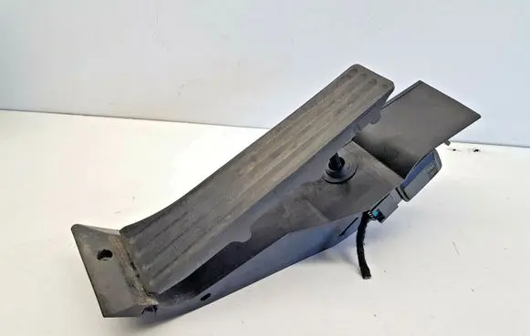 BMW 3 E90 E91 Accelerator throttle pedal bracket 965627 1B nr8744