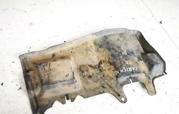 Mitsubishi Carisma Engine splash shield/under tray mb955435