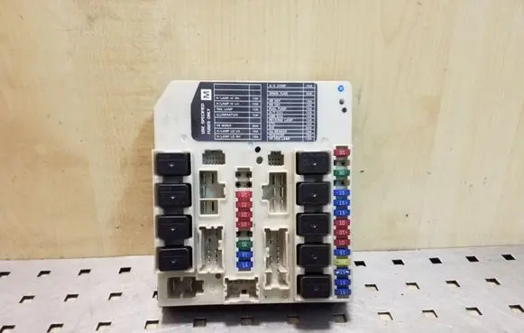 Nissan X-Trail T31 Fuse box set