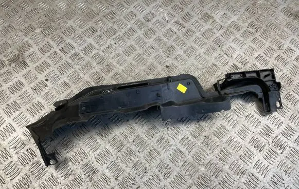 Audi A5 Fender end trim 8W6821169 8W6821169C