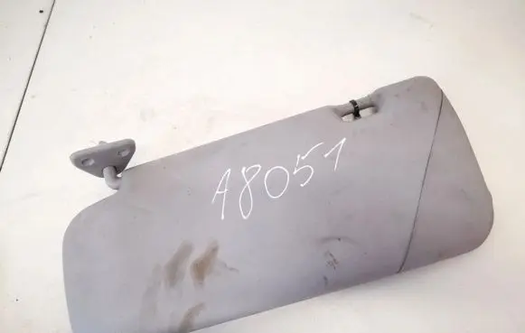 Nissan Primera Sun visor