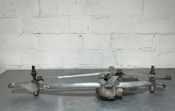 BMW 7 F01 F02 F03 F04 Front wiper linkage and motor 7021319