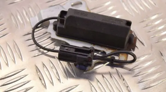Lexus LS 460 - 600H Tire pressure sensor 8976550010