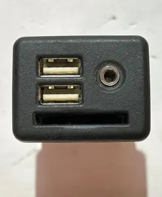 Opel Insignia A USB socket connector 22875066 13365470