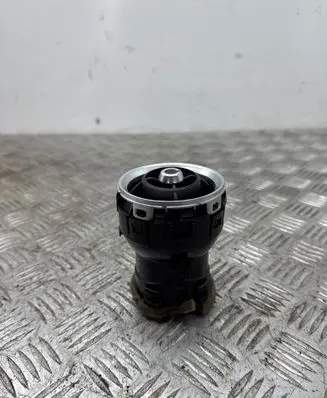 Rear air vent grill
