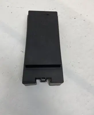 KIA Sorento Fuse box cover