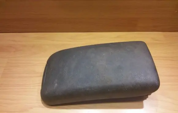 Mercedes-Benz C W203 Armrest E037612023