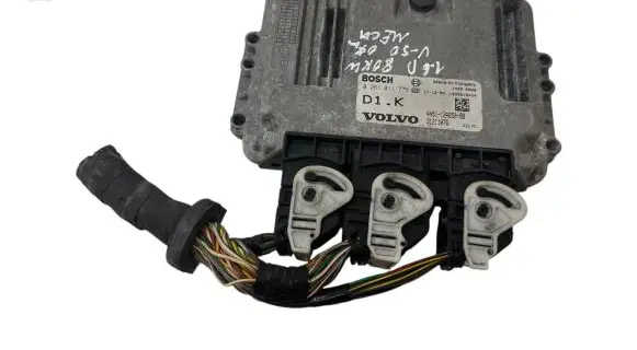 Volvo V50 Engine control unit/module 4N5112A650BB 31211076 0281011775