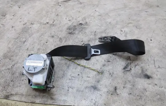 Audi A8 S8 D4 4H Rear seatbelt 4H0857805D